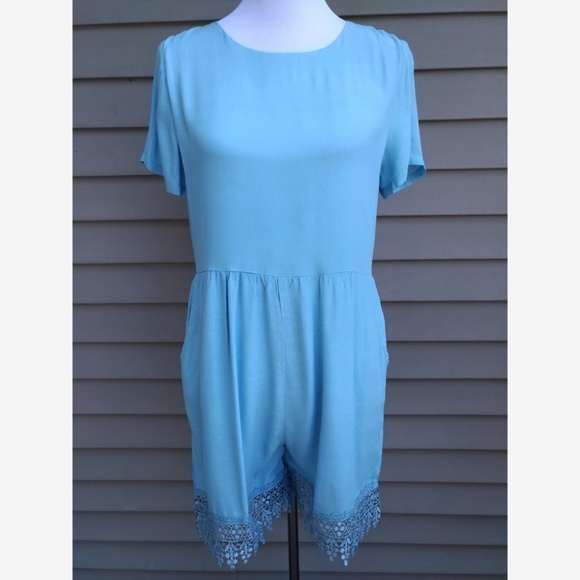 [Last 1!] LAST DAY Light Blue Romper - Picture 2 of 8